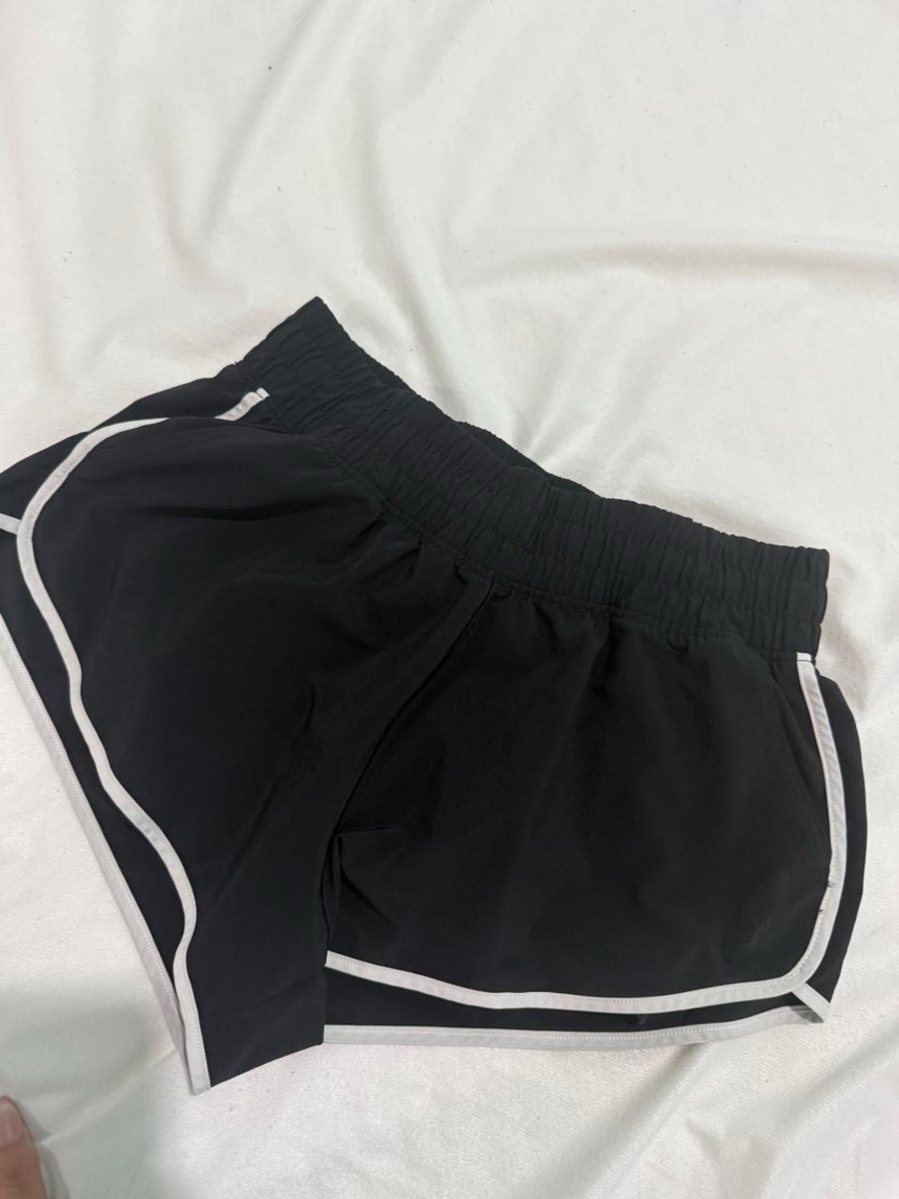 🖤 OFFLINE by Aerie Real Me Flowy Shorts — Black & White | Size XS 🖤